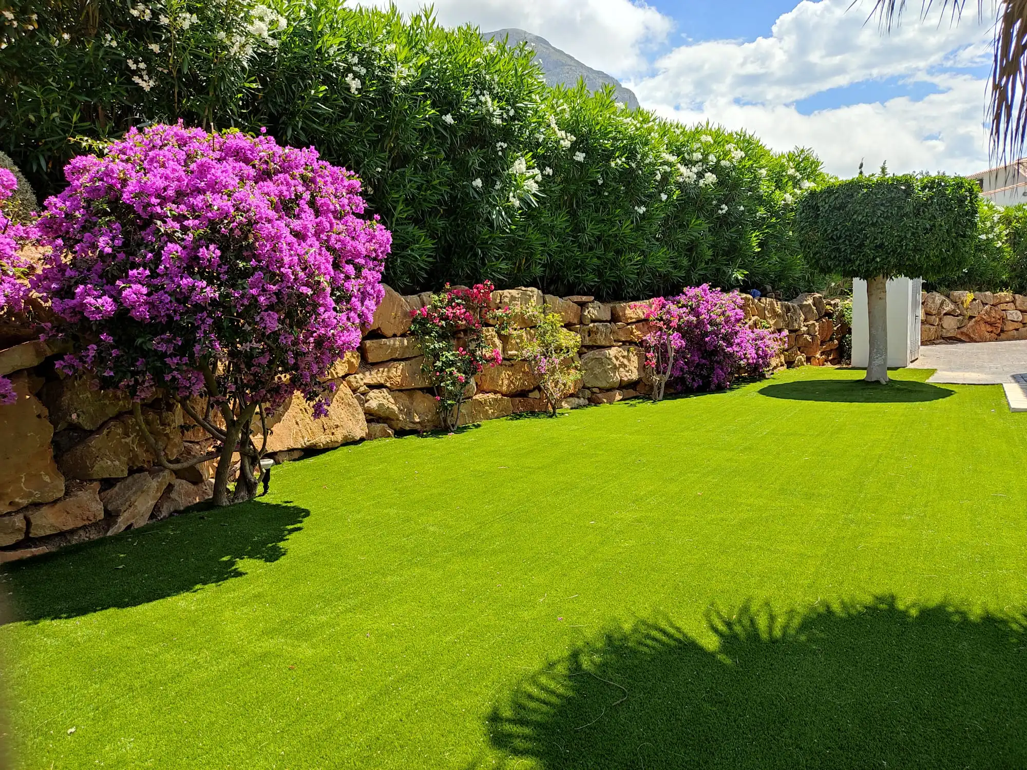 Equipo de jardineros en javea